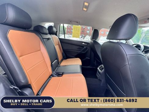 Used 2018 Volkswagen Tiguan SE AWD/4WD image 15