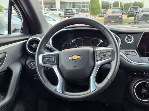 Used 2021 Chevrolet Blazer LT FWD image 12