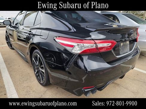 Used 2020 Toyota Camry XSE image 3