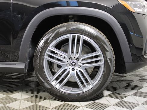 Used 2025 Mercedes-Benz GLS 450 4MATIC image 39