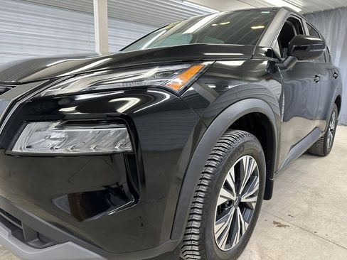 Used 2023 Nissan Rogue SV image 32