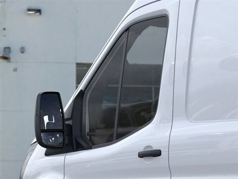 New 2026 Ford Transit 250 148 Medium Roof w/ Load Area Protection Package RWD image 20
