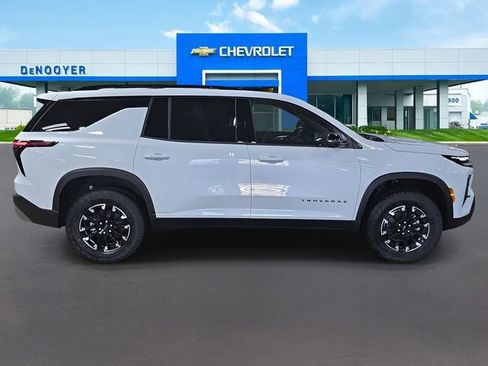 New 2026 Chevrolet Traverse Z71 w/ Enhanced Driving Package image 5