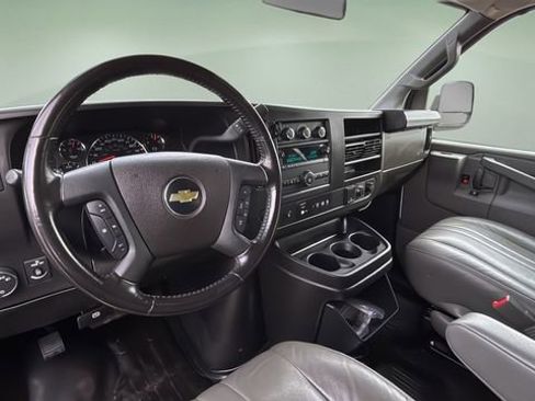 Used 2022 Chevrolet Express 3500 LS image 9