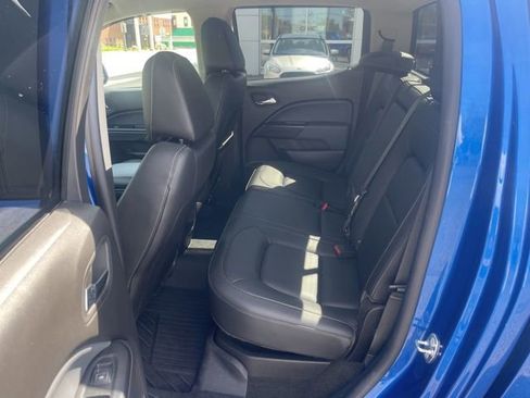 Used 2018 Chevrolet Colorado Z71 w/ LPO, Premium Interior Package AWD/4WD image 10