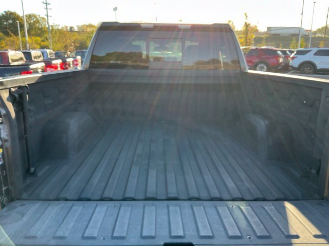 Used 2019 GMC Sierra 1500 SLT w/ SLT Premium Plus Package AWD/4WD image 10