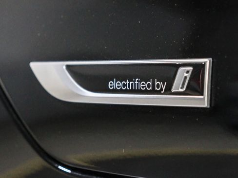 Used 2022 BMW 330e RWD image 29