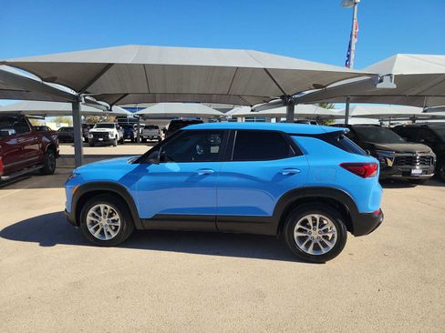 Used 2024 Chevrolet TrailBlazer LS w/ LS Convenience Package image 3