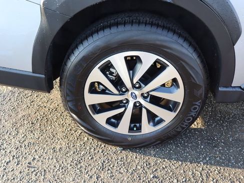Certified 2024 Subaru Outback Premium AWD/4WD image 39