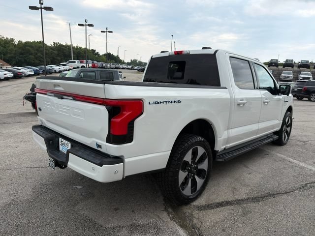 Used 2022 Ford F150 Lightning Platinum AWD/4WD image 7