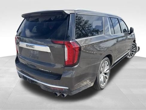 Used 2021 GMC Yukon XL Denali w/ Denali Ultimate Package AWD/4WD image 10