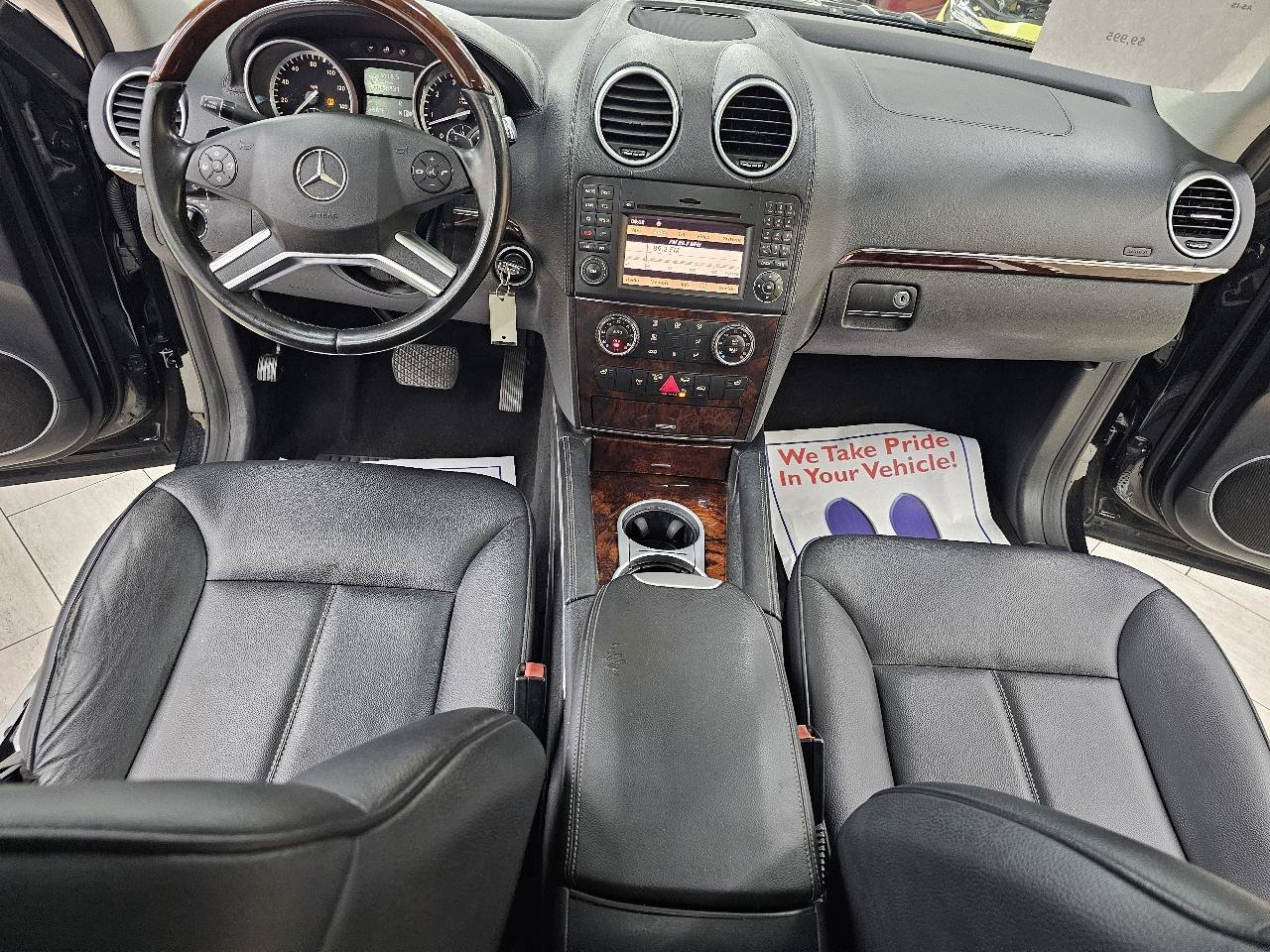 Used 2011 Mercedes-Benz GL 450 4MATIC image 31
