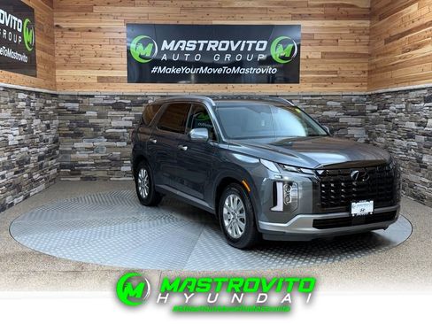 Used 2023 Hyundai Palisade SEL image 1