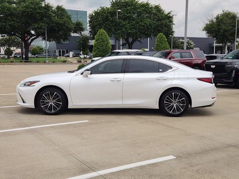 Certified 2025 Lexus ES 350 w/ Premium Package FWD image 4