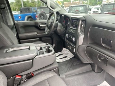 Used 2024 Chevrolet Silverado 1500 Custom w/ Turbomax Blackout Package AWD/4WD image 21