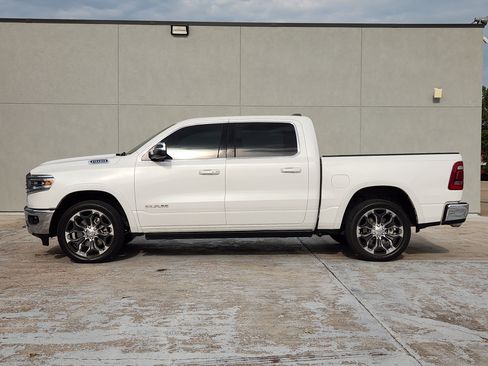 Used 2024 RAM 1500 Limited AWD/4WD image 5