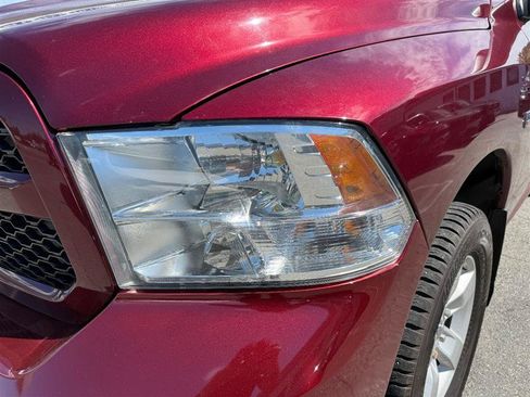 Used 2018 RAM 1500 Express AWD/4WD image 14