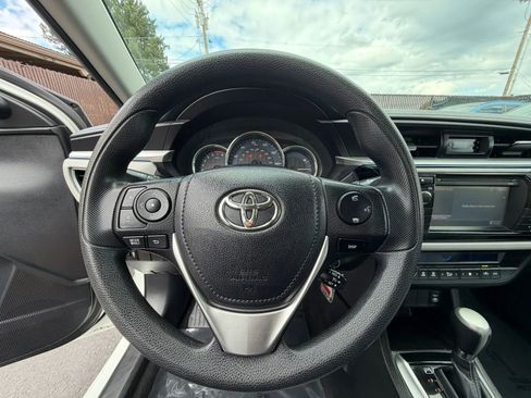 Used 2014 Toyota Corolla LE FWD image 20