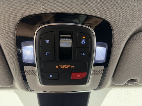 Certified 2023 Hyundai Santa Fe Limited FWD image 31