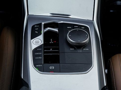 Used 2024 BMW M340i xDrive image 16