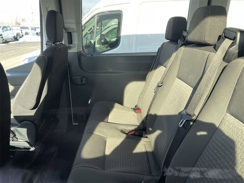 Used 2023 Ford Transit 350 XLT image 4