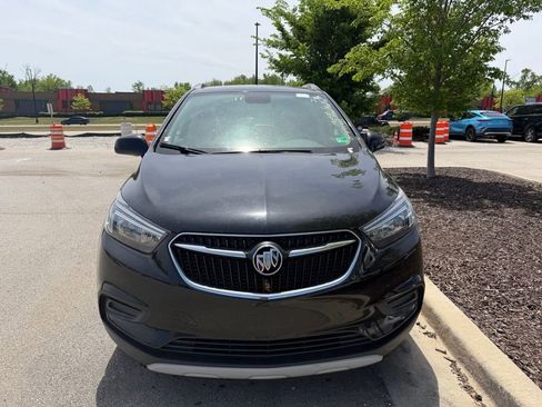 Used 2020 Buick Encore Preferred FWD image 2