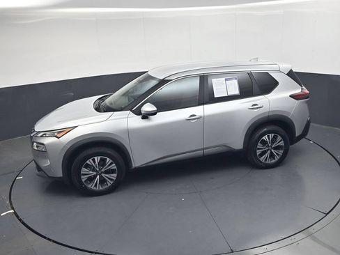 Used 2023 Nissan Rogue SV AWD/4WD image 25
