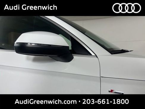 Used 2023 Audi Q5 2.0T Premium w/ Convenience Package AWD/4WD image 10