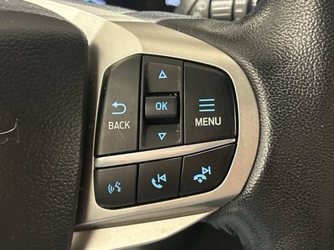 Used 2022 Ford Explorer XLT w/ Equipment Group 202A AWD/4WD image 32