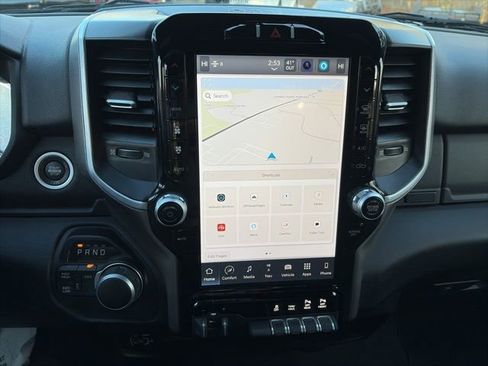 Used 2024 RAM 2500 Big Horn w/ Sport Appearance Package image 25