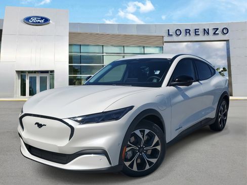 Used 2024 Ford Mustang Mach-E Select w/ Comfort Package Lite image 1