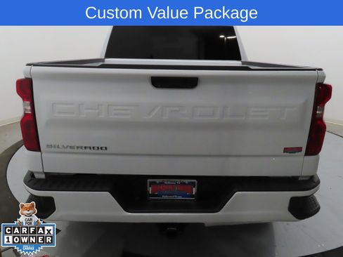 Used 2022 Chevrolet Silverado 1500 Custom image 5