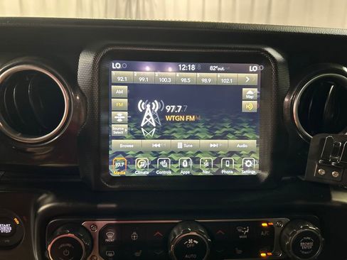 Used 2021 Jeep Wrangler Unlimited Rubicon w/ Xtreme Recon 35" Tire Package image 17