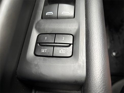 Used 2021 GMC Yukon AT4 w/ AT4 Premium Plus Package image 18