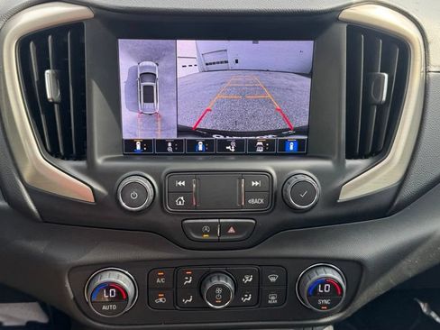 Used 2022 GMC Terrain Denali w/ Denali Premium Package AWD/4WD image 25