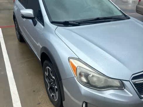 Used 2017 Subaru Crosstrek 2.0i Limited AWD/4WD image 2