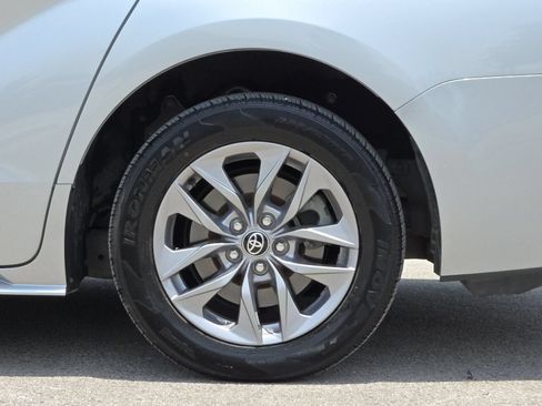 Used 2022 Toyota Sienna LE FWD image 24