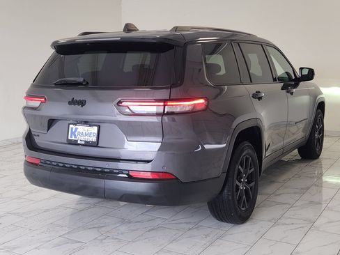 Used 2024 Jeep Grand Cherokee L Laredo AWD/4WD image 5