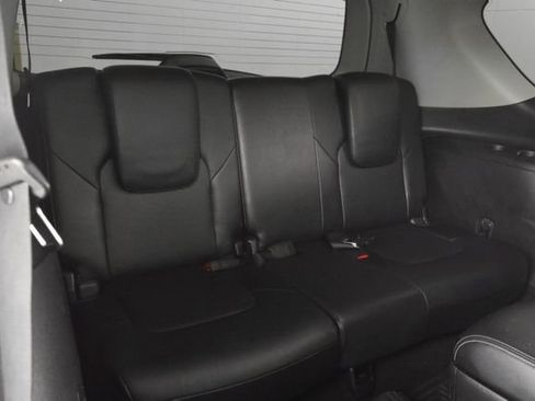 Used 2016 INFINITI QX80 4WD w/ Driver's Assistance Package image 21