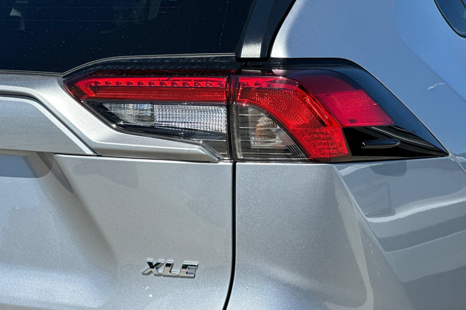 Used 2023 Toyota RAV4 XLE Premium FWD image 34