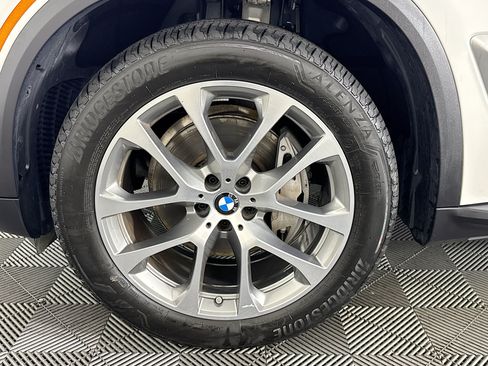 Used 2026 BMW X5 sDrive40i RWD image 36