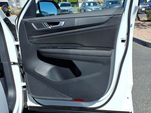 Certified 2025 Volkswagen Atlas Cross Sport SEL Premium R-Line image 15