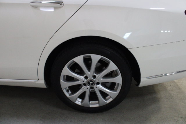 Used 2018 Mercedes-Benz E 300 image 28