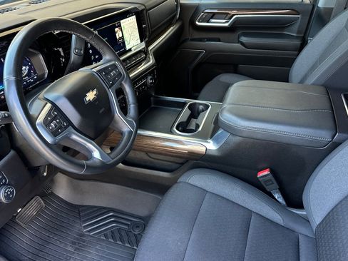 Used 2025 Chevrolet Silverado 2500 LT w/ Texas Edition AWD/4WD image 9