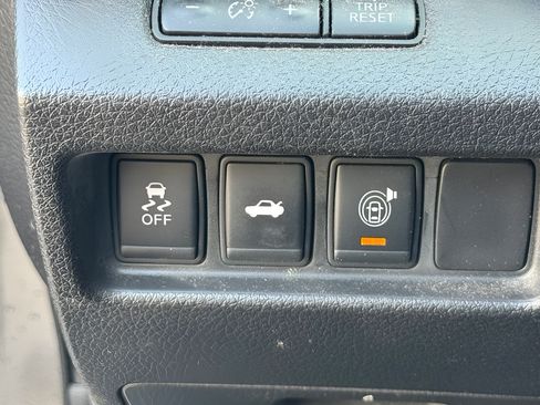 Used 2014 Nissan Altima 2.5 SV w/ Convenience Package FWD image 19