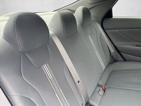 Used 2023 Hyundai Elantra SEL image 23