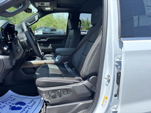 New 2026 Chevrolet Silverado 1500 High Country AWD/4WD image 14