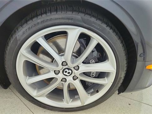 Used 2022 Bentley Continental GT image 53