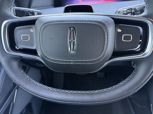 New 2026 Lincoln Navigator L Reserve AWD/4WD image 27