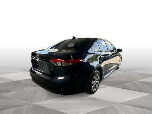Used 2024 Toyota Corolla LE FWD image 8